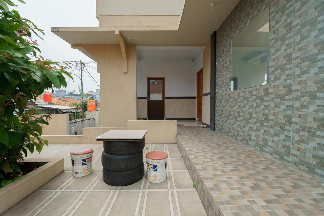 Koolkost Syariah Near Kampus Utama Universitas Budi Luhur Mencil Extérieur photo