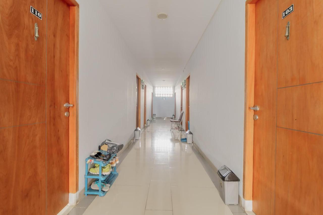 Koolkost Syariah Near Kampus Utama Universitas Budi Luhur Mencil Extérieur photo